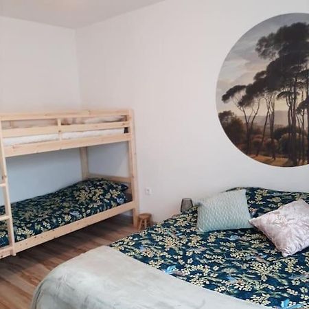 Proche Aeroport A Pied O' Jungle Apartment Tille Luaran gambar